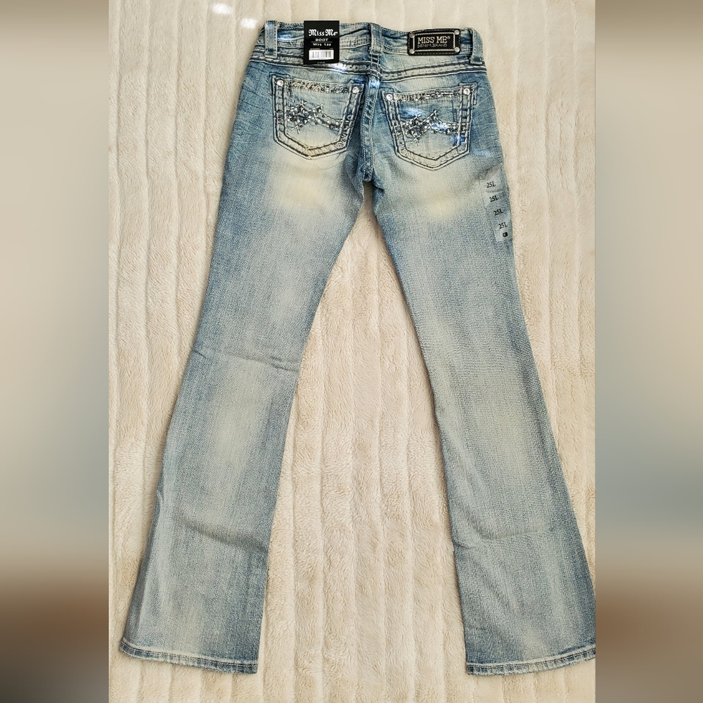 Miss Me Boot Jeans - Picture 6 of 12